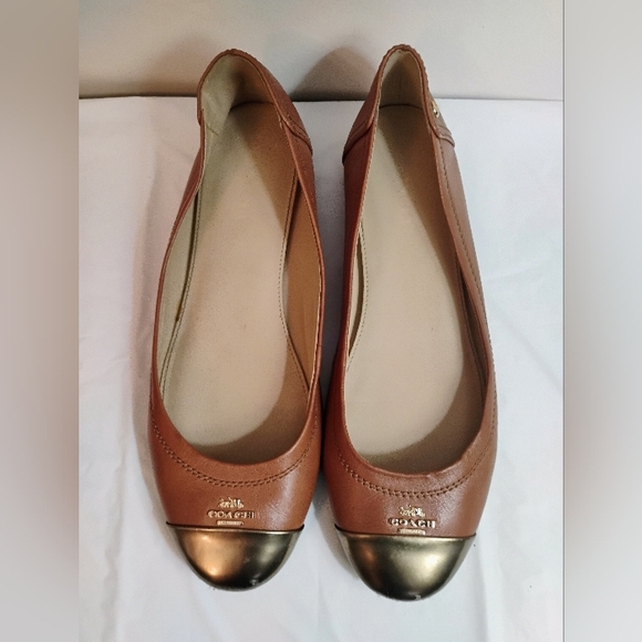 Coach Tan Leather Flats with Gold Accents Size 8.5 - Picture 1 of 5